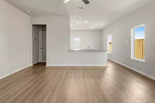 8021 Vanilla Orchid Dr, Houston, TX 77016 - Photo 3