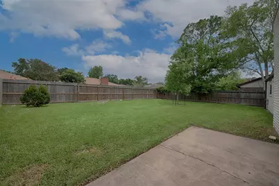 711 Voyager Drive, Houston, TX 77062 - Photo 29