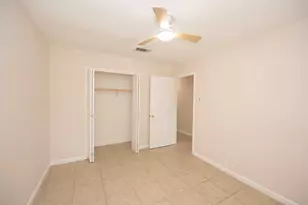 711 Voyager Dr, Houston, TX 77062 - Photo 21
