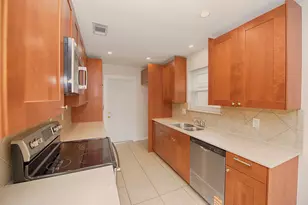 711 Voyager Dr, Houston, TX 77062 - Photo 11