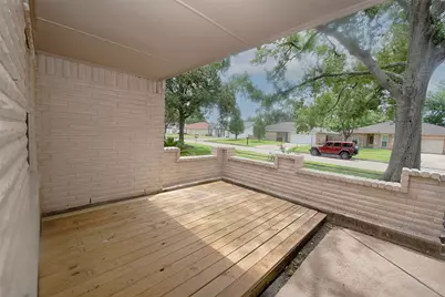 711 Voyager Drive, Houston, TX 77062 - Photo 7