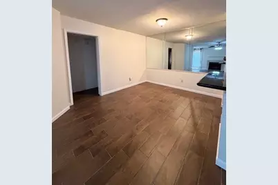 8271 Creekbend Drive #8271, Houston, TX 77071 - Photo 7