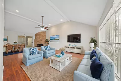 10714 Sherburne Drive, Houston, TX 77072 - Photo 5