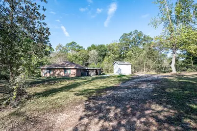 1271 County Road 443, Dayton, TX 77535 - Photo 31