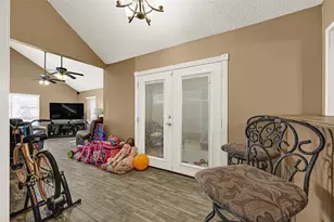 1106 St John Dr, Pearland, TX 77584 - Photo 13