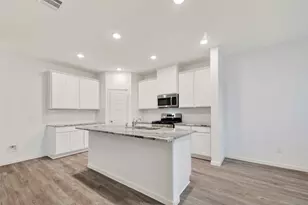 3310 Rolling River Dr, Baytown, TX 77521 - Photo 9