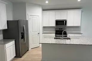 5118 Hunters Trl, Fresno, TX 77545 - Photo 5