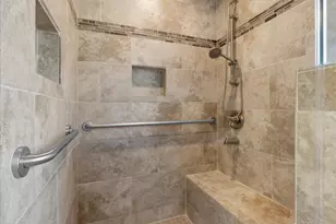 3725 Autumn Ln, Baytown, TX 77521 - Photo 41