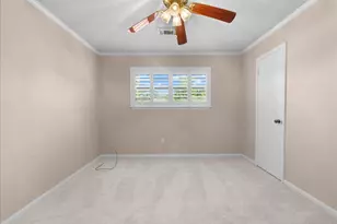 3725 Autumn Ln, Baytown, TX 77521 - Photo 25