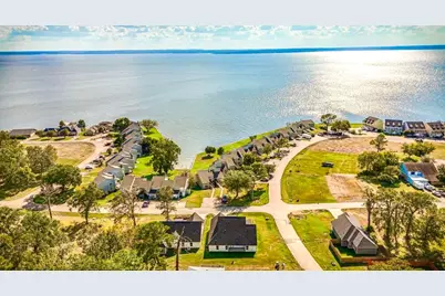 387 Autumn Lane, Livingston, TX 77351 - Photo 5