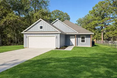 387 Autumn Lane, Livingston, TX 77351 - Photo 1