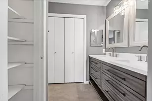10207 Foxrow Ln, Houston, TX 77064 - Photo 11