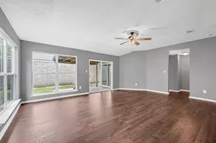 10207 Foxrow Ln, Houston, TX 77064 - Photo 9