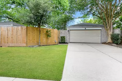 10207 Foxrow Lane, Houston, TX 77064 - Photo 23