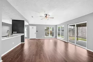 10207 Foxrow Ln, Houston, TX 77064 - Photo 7
