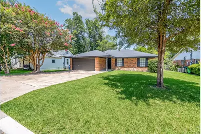 1803 S Park Street, Brenham, TX 77833 - Photo 5