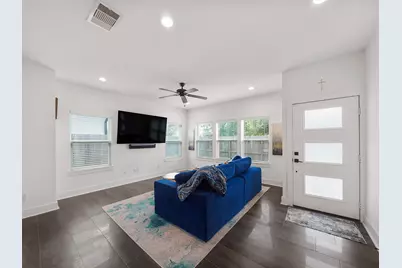 209 Blueberry Street, Houston, TX 77018 - Photo 5