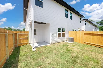 1964 Longmire Villas Ct Court, Conroe, TX 77304 - Photo 33