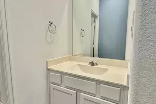 4406 Red Yucca Dr, Baytown, TX 77521 - Photo 15