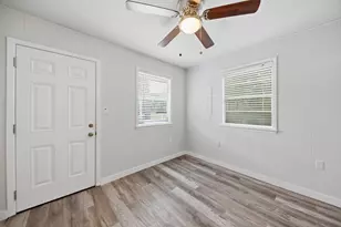 9481 Lake Forest Cir, Brenham, TX 77833 - Photo 5