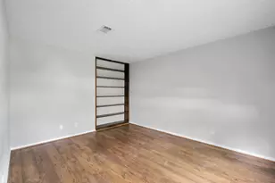 2960 Gessner Rd, Houston, TX 77080 - Photo 9