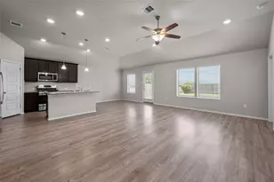 7730 Squall Ln, Baytown, TX 77523 - Photo 11