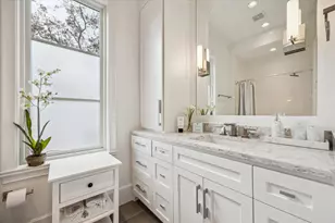 2501 Yupon St, Houston, TX 77006 - Photo 37