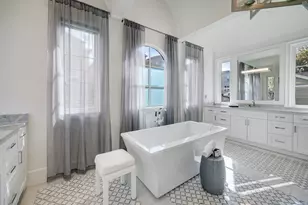 2501 Yupon St, Houston, TX 77006 - Photo 29