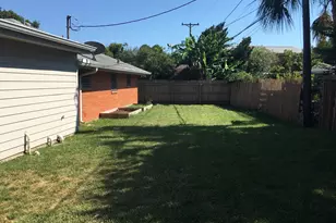 1221 Marine Dr, Galveston, TX 77550 - Photo 21