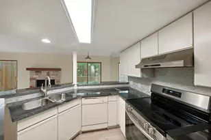 94 Villa Way, Coldspring, TX 77331 - Photo 5