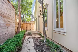 5022 Tangle Ln, Houston, TX 77056 - Photo 35