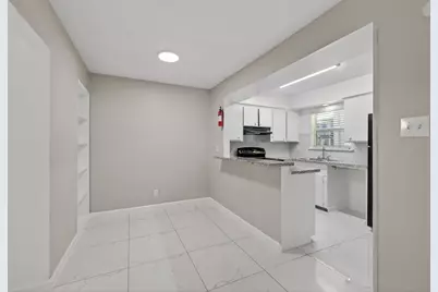 10600 S Post Oak Road #101, Houston, TX 77035 - Photo 11