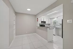 10600 S Post Oak Rd, Houston, TX 77035 - Photo 11