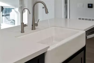 6804 Westview Drive #3404, Houston, TX 77055 - Photo 11