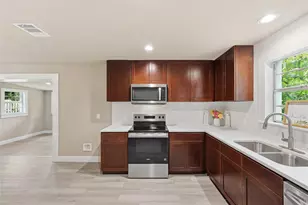3930 Hartel St, Beaumont, TX 77705 - Photo 11