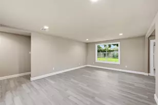 3930 Hartel St, Beaumont, TX 77705 - Photo 5