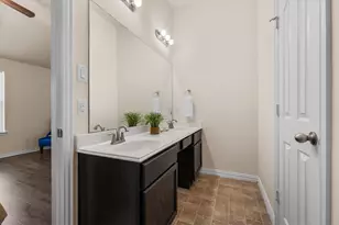 2318 Perkins Crossing Dr, Conroe, TX 77304 - Photo 15