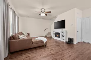 2318 Perkins Crossing Dr, Conroe, TX 77304 - Photo 7