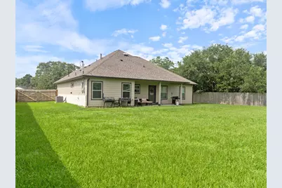 2213 Sago, Bay City, TX 77414 - Photo 3