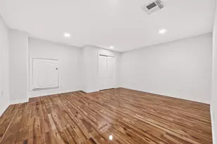 7402 Heron Lakes Dr, Houston, TX 77064 - Photo 33