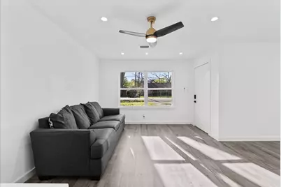 4516 Werner Street, Houston, TX 77022 - Photo 5