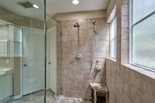 18 Glade Bank Pl, The Woodlands, TX 77382 - Photo 25