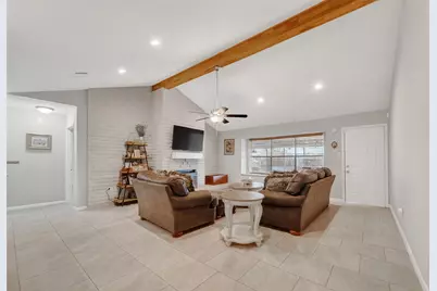 17115 Bougainvilla Lane, Friendswood, TX 77546 - Photo 9