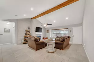 17115 Bougainvilla Ln, Friendswood, TX 77546 - Photo 9