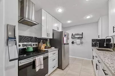 17115 Bougainvilla Lane, Friendswood, TX 77546 - Photo 7