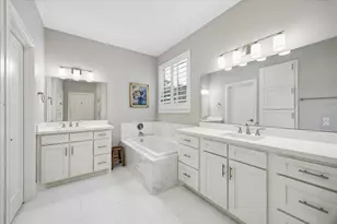 940 W 21st St, Houston, TX 77008 - Photo 13