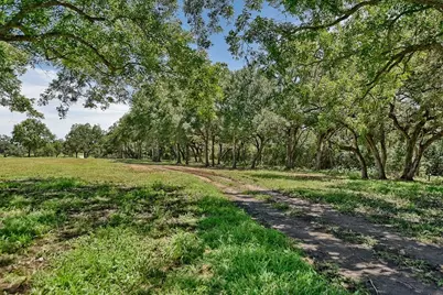 2021 Fm 2144, Weimar, TX 78962 - Photo 15