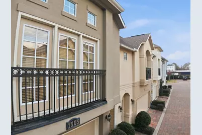 1303 Sherwood Point Lane, Houston, TX 77043 - Photo 47