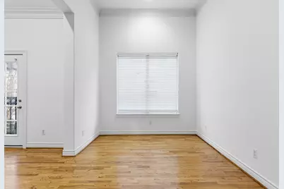 1303 Sherwood Point Lane, Houston, TX 77043 - Photo 23