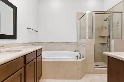 1303 Sherwood Point Lane, Houston, TX 77043 - Photo 33